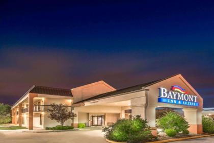 Baymont by Wyndham Topeka - image 2