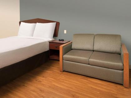 WoodSpring Suites Topeka - image 10