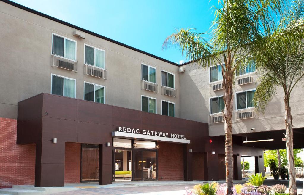 Redac Gateway Hotel Torrance - main image