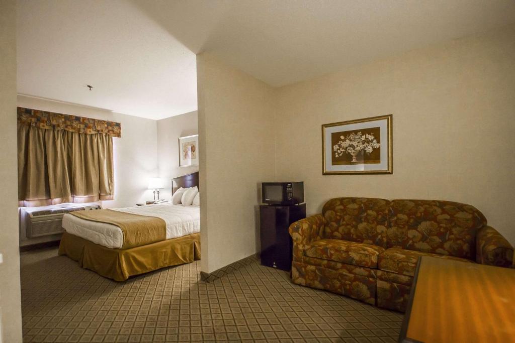 Americas Best Value Inn Torrington CT - image 4