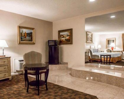 Americas Best Value Inn Torrington CT - image 9