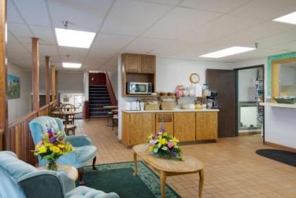 Americas Best Value Inn Torrington - image 13