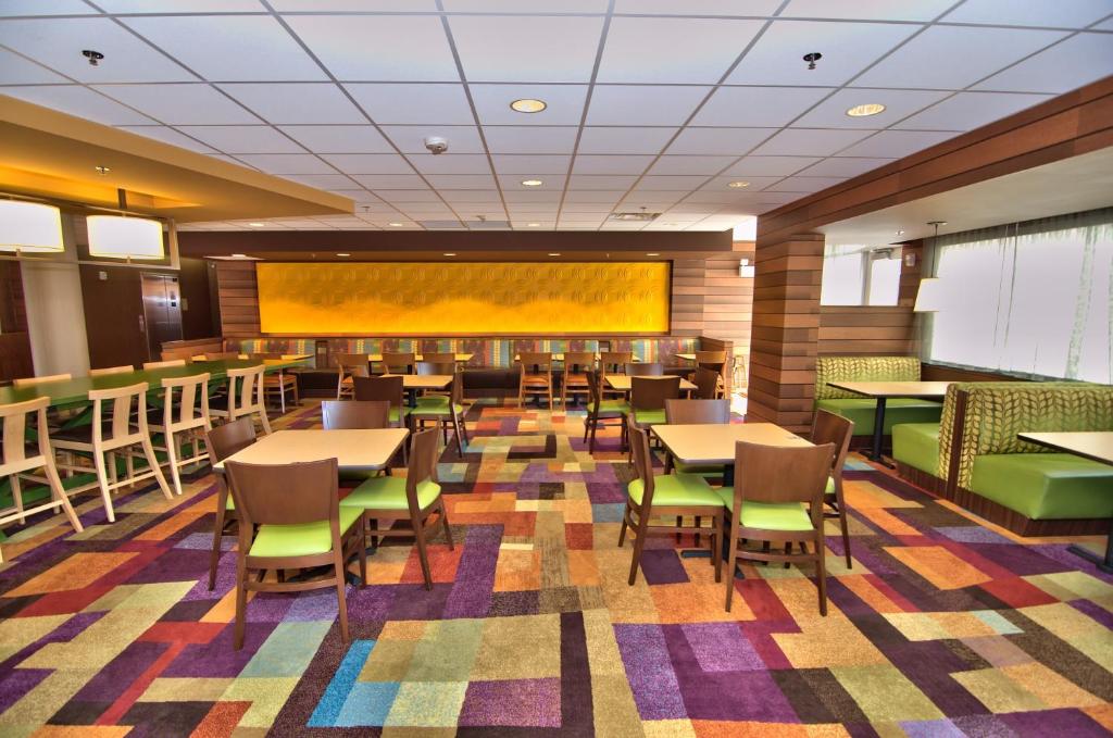 Fairfield Inn & Suites by Marriott Towanda Wysox - image 3