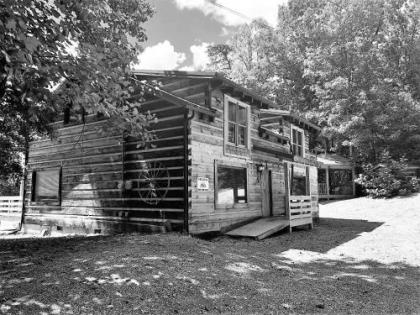 Lodge at Bradley Mountain - image 1