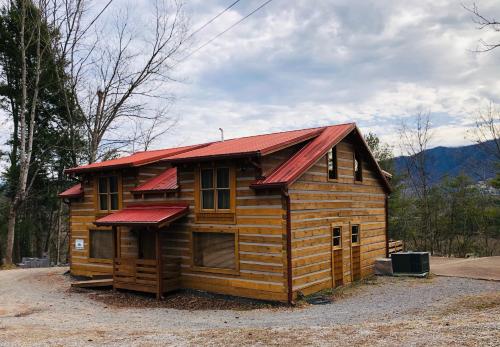 Lodge at Bradley Mountain - image 3