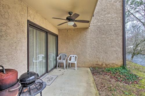 Riverfront Condo Less Than 2 Miles From the National Park! - image 5