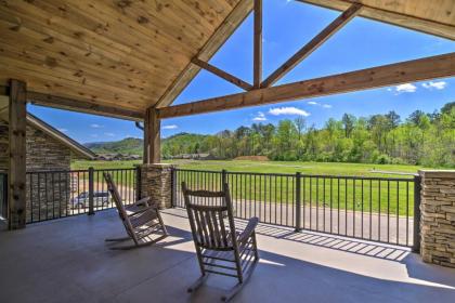 Townsend Condo with Pool and Great Smoky Mtn Views! - image 3