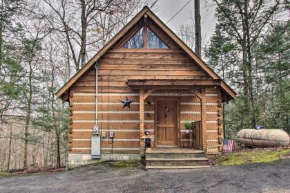 Honey Bear Pause Rural Escape with Porch and Hot Tub! - image 13