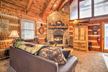 Honey Bear Pause Rural Escape with Porch and Hot Tub! - image 17