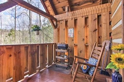 Honey Bear Pause Rural Escape with Porch and Hot Tub! - image 18