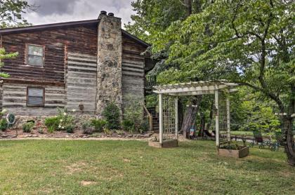 Smoky Mtn Retreat on River with Fire Pit and Deck - image 18