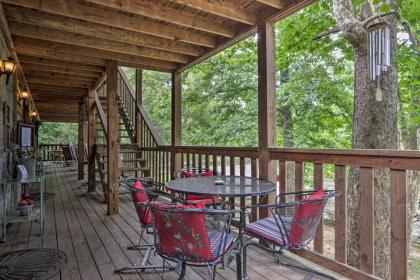 Riverfront Couples Retreat in the Smoky Mtns - image 17