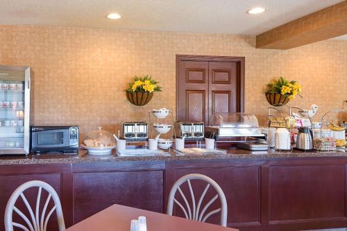 Sleep Inn & Suites Acme – Traverse City - image 3