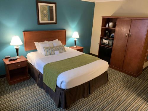 Best Western Plus Traverse City - image 4