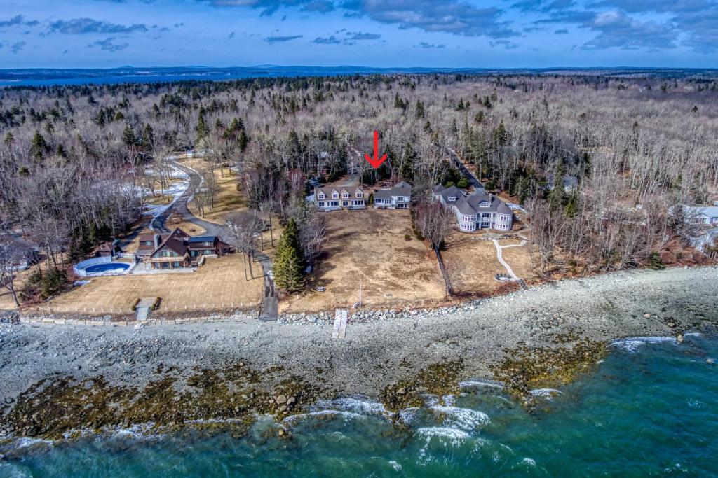 Chickadee Bay House - image 5