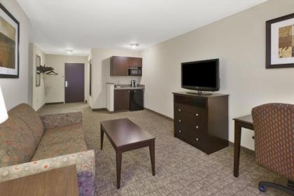 Holiday Inn Express and Suites Wheeling an IHG Hotel - image 9