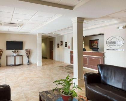 Suburban Extended Stay Hotel - image 3