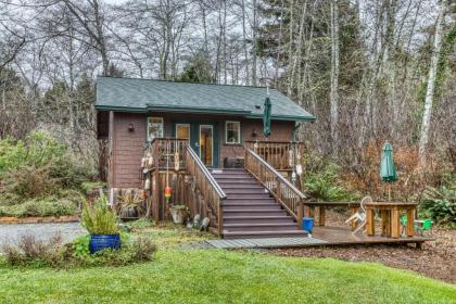 Scotty Point Cabin on the Bluff - image 8