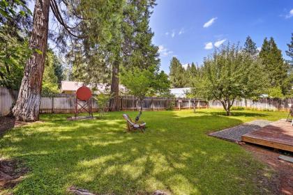 Cabin with Backyard Space - half Mi to Trinity Lake! - image 14