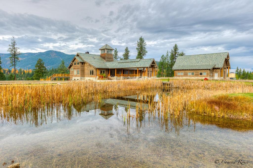 The Lodge at Trout Creek Bed and Breakfast - main image