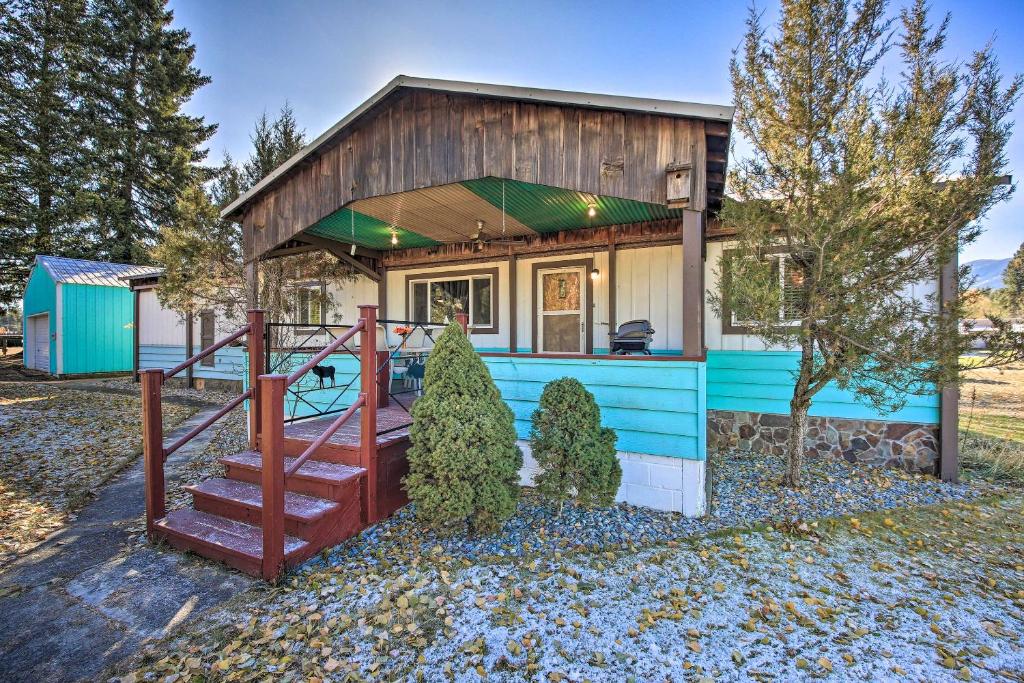 Woodsy Riverfront Retreat in Trout Creek Montana! - main image