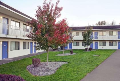 Motel 6-Troutdale OR - Portland East - image 5