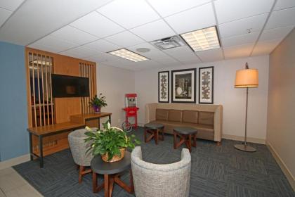 Holiday Inn Express Troutville-Roanoke North an IHG Hotel - image 13