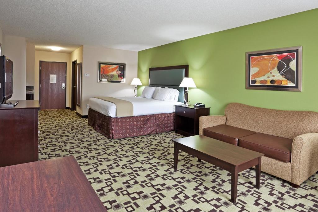 Holiday Inn Express Troutville-Roanoke North an IHG Hotel - image 3