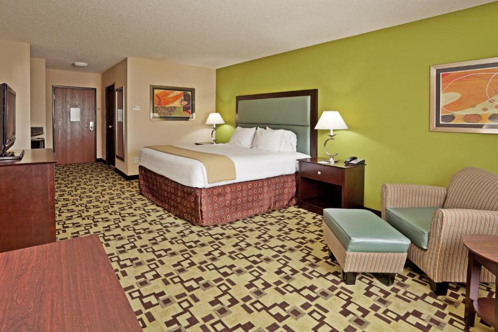 Holiday Inn Express Troutville-Roanoke North an IHG Hotel - image 4