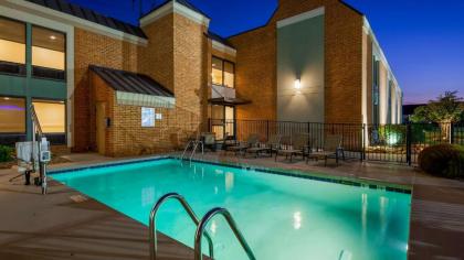 Best Western North Roanoke - image 15