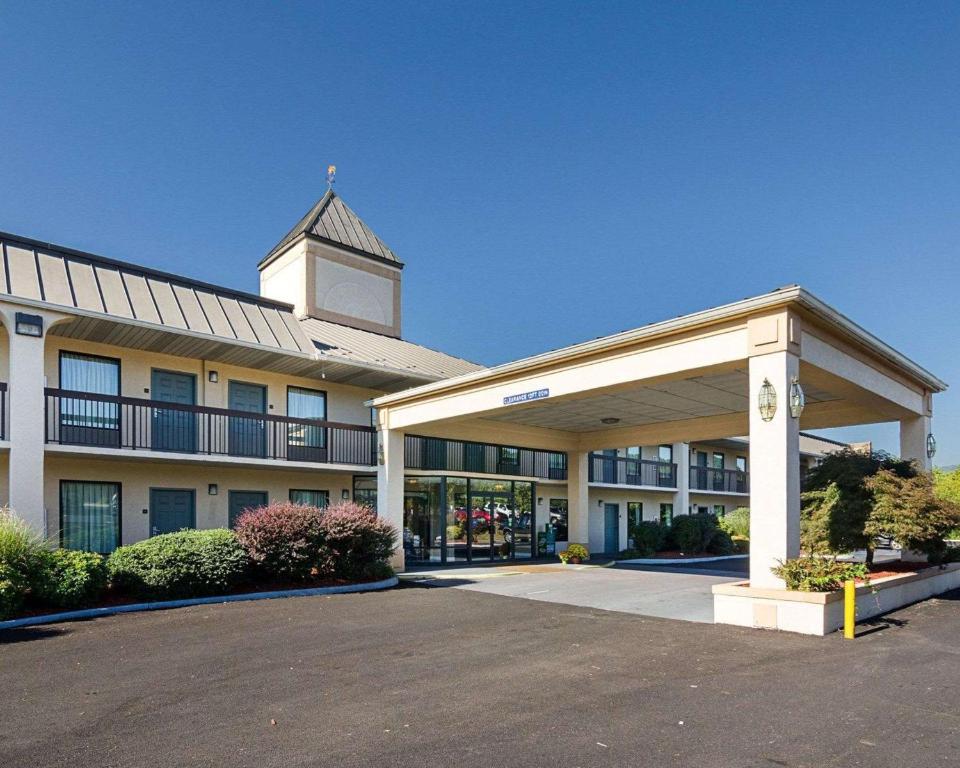 Quality Inn Troutville - Roanoke North - main image