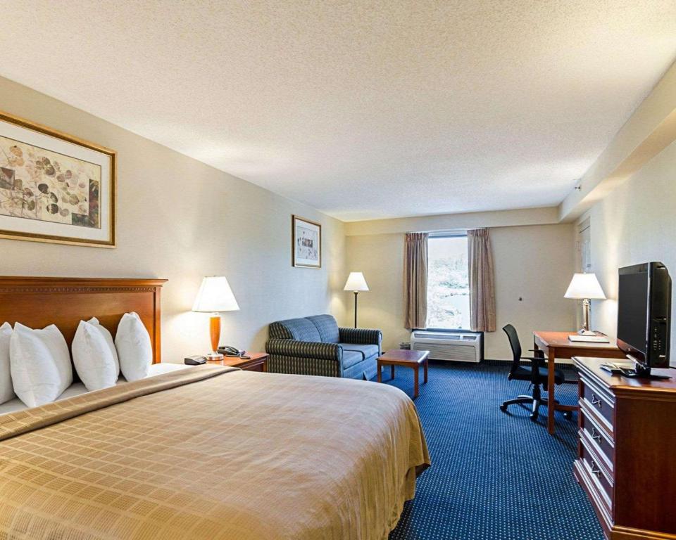 Quality Inn Troutville - Roanoke North - image 6