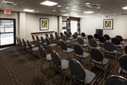 Hampton Inn Troy - image 14