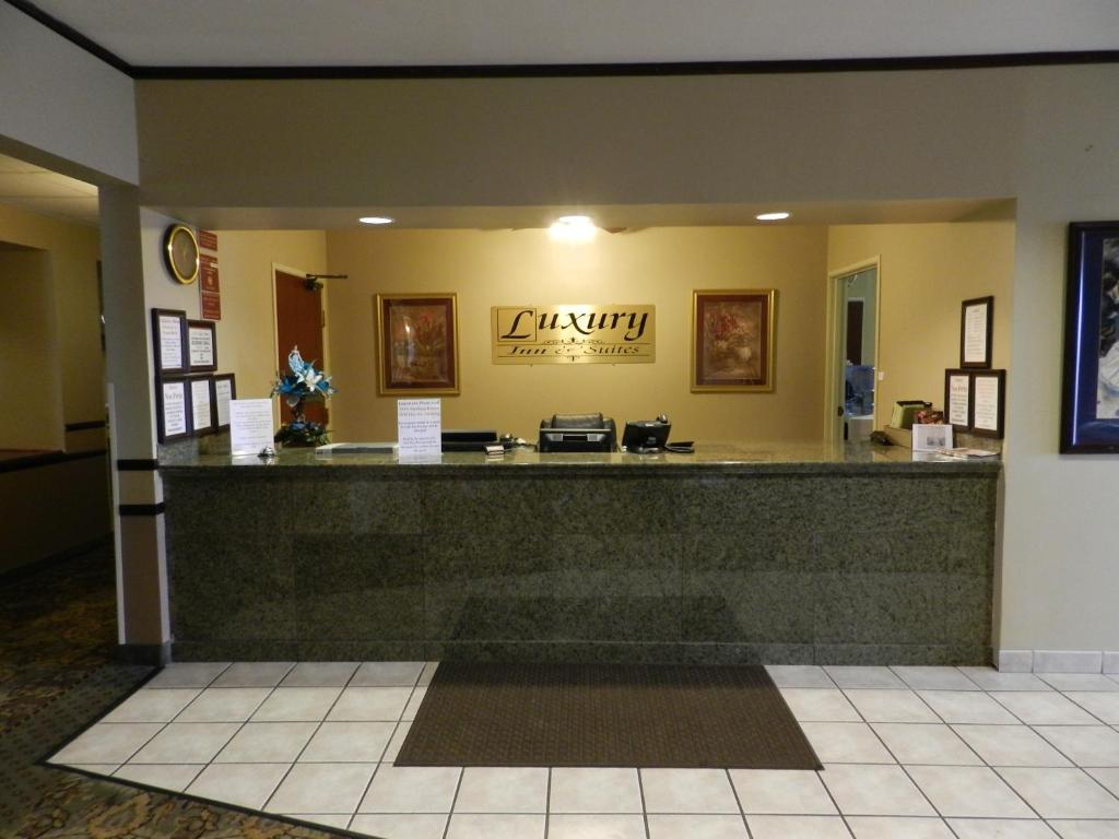 Luxury Inn & Suites Troy - image 5