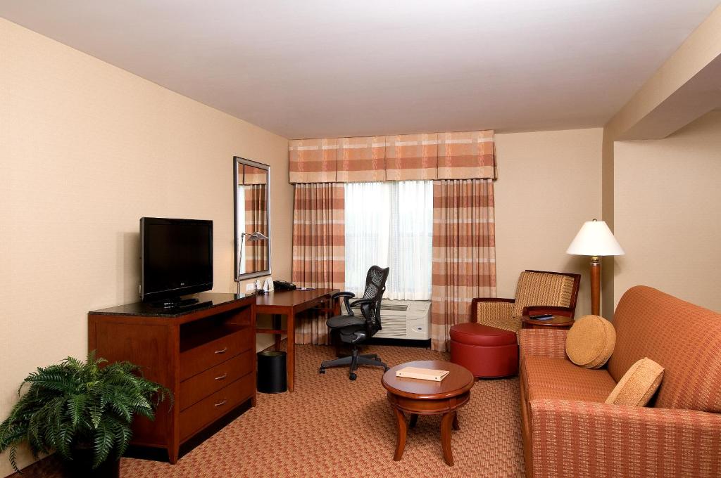 Hilton Garden Inn Troy - image 2