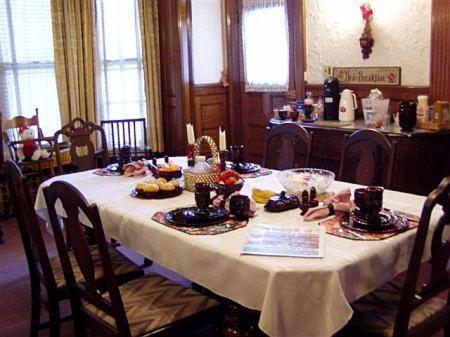 Olde Judge Mansion B&B - image 7