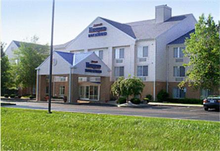 Fairfield Inn and Suites by Marriott Dayton Troy - main image