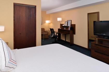 Fairfield Inn and Suites by Marriott Dayton Troy - image 11