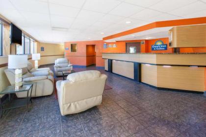 Days Inn & Suites by Wyndham Madison Heights MI - image 6