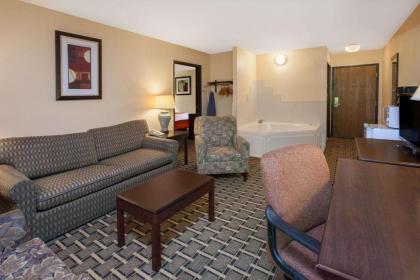 Days Inn & Suites by Wyndham Madison Heights MI - image 8