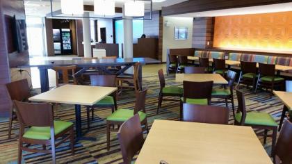 Fairfield Inn & Suites by Marriott Detroit Troy - image 10