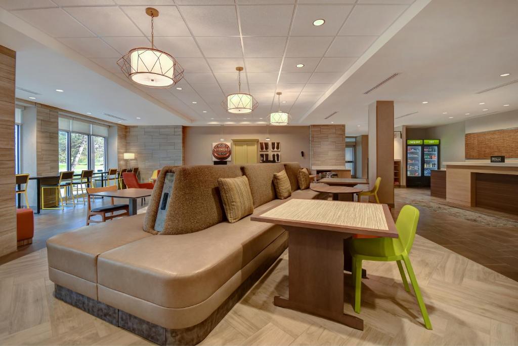 Home2 Suites By Hilton Detroit-Troy Mi - image 3