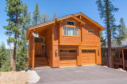 Fickes by Tahoe Truckee Vacation Properties - image 2