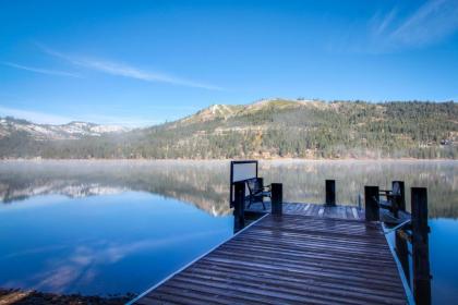 Donner Lakefront Retreat truckee