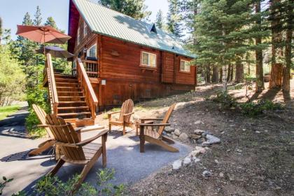 Cozy Truckee Getaway - image 2