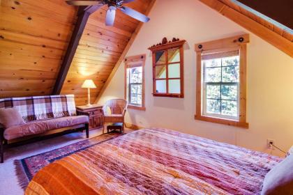 Cozy Truckee Getaway - image 5