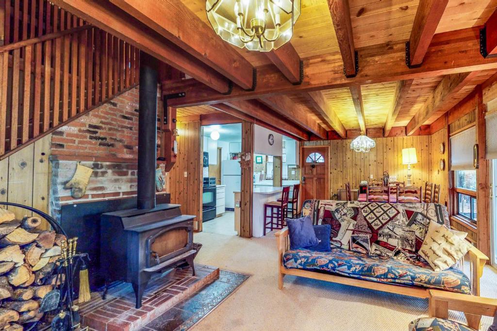 Picture Perfect Chalet - main image