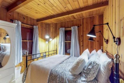 Donner Lake Dream Cabin - image 3