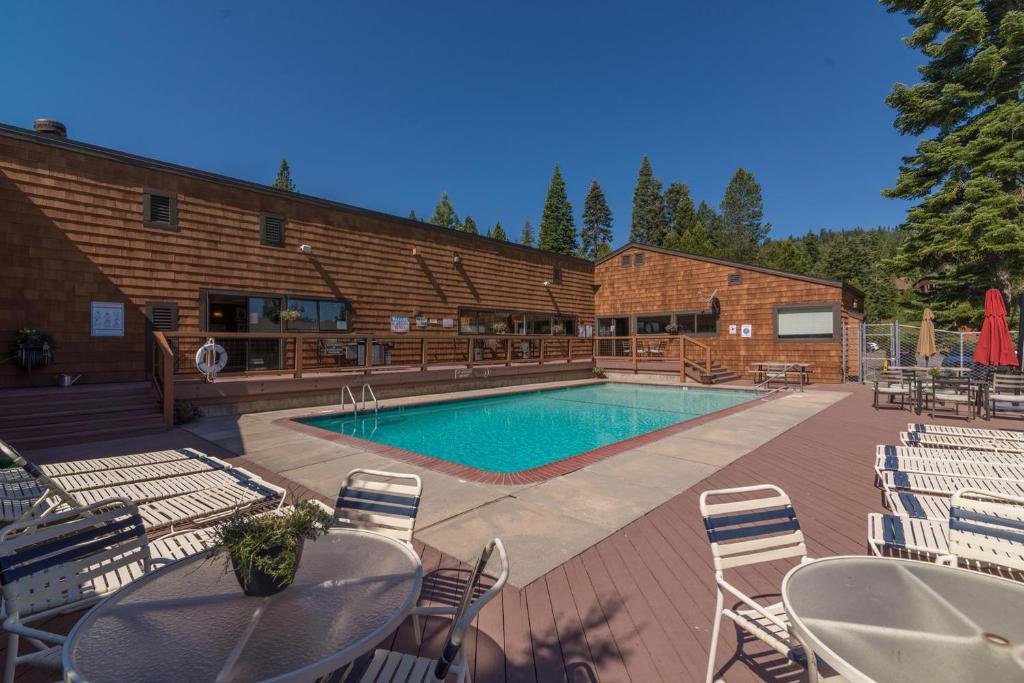 Levine by Tahoe Truckee Vacation Properties - image 5