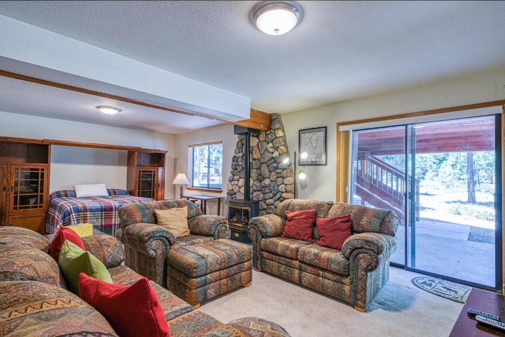 Cozy Northstar Family Home - 4 Bed 3 Bath Vacation home in Northstar - image 4